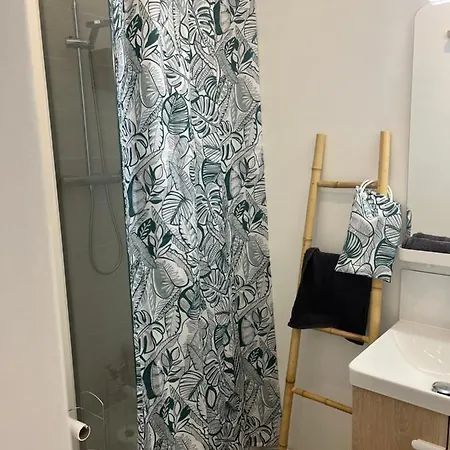 Bord De 프롱티냥